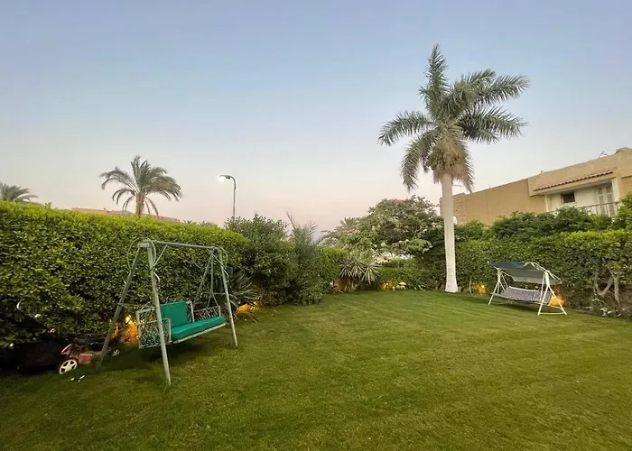Spacious Family With Garden, Rooftop & Sea Views Villa Ain Sukhna