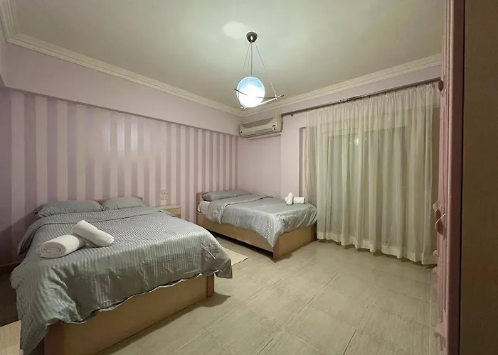 Spacious Family With Garden, Rooftop & Sea Views *