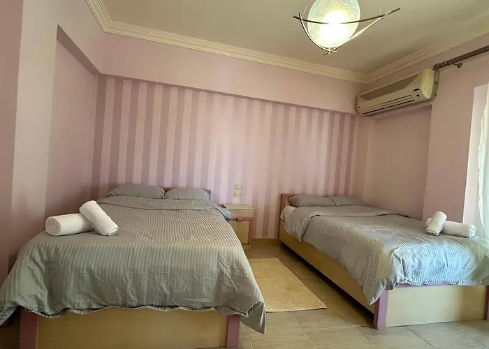 Villa Spacious Family With Garden, Rooftop & Sea Views *
