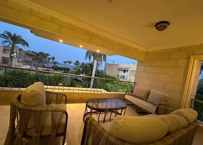 Spacious Family With Garden, Rooftop & Sea Views Ain Sukhna